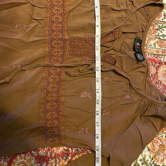 𝅺ALC (At Last Collections)top size medium - Picture 5 of 5